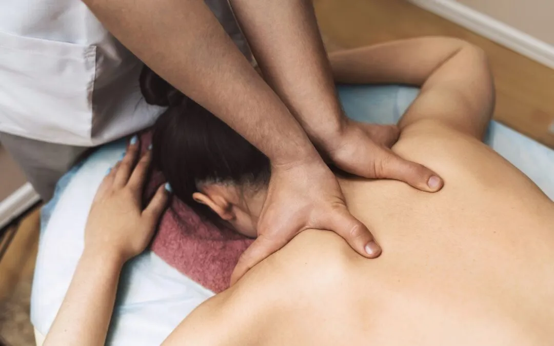 La osteopatía para tratar las contracturas de trapecio